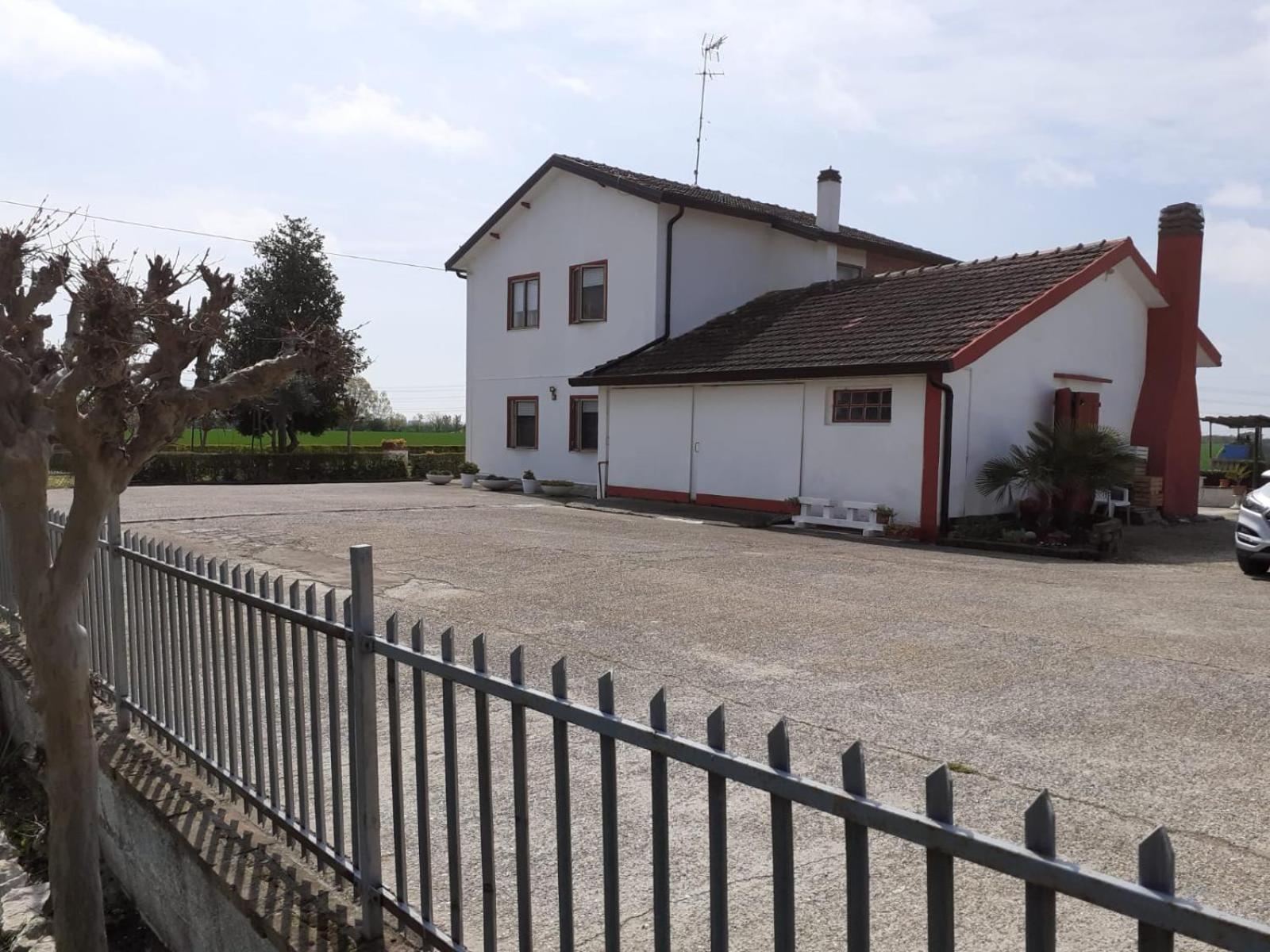 Locazione Turistica Girasole Villa Porto Tolle Eksteriør billede
